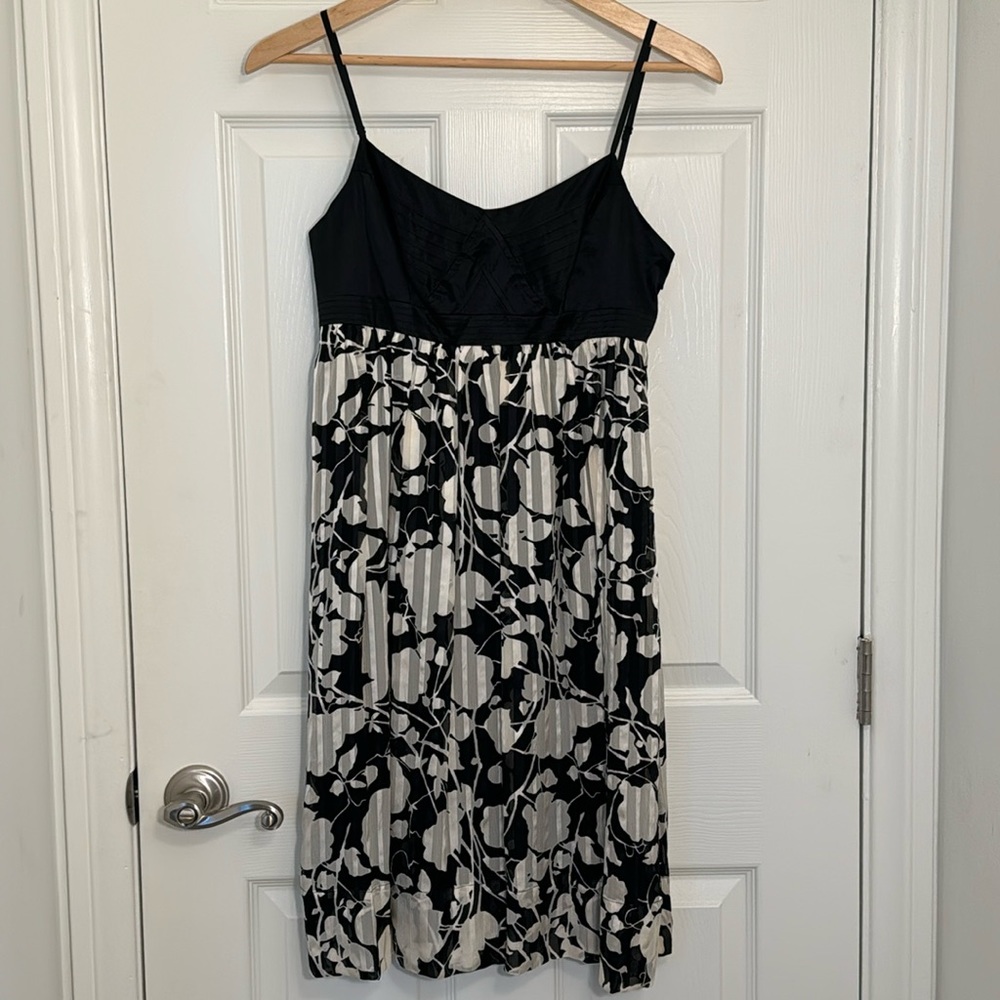 BCBG MaxAzria Women Black & White Silk Dress Size 6